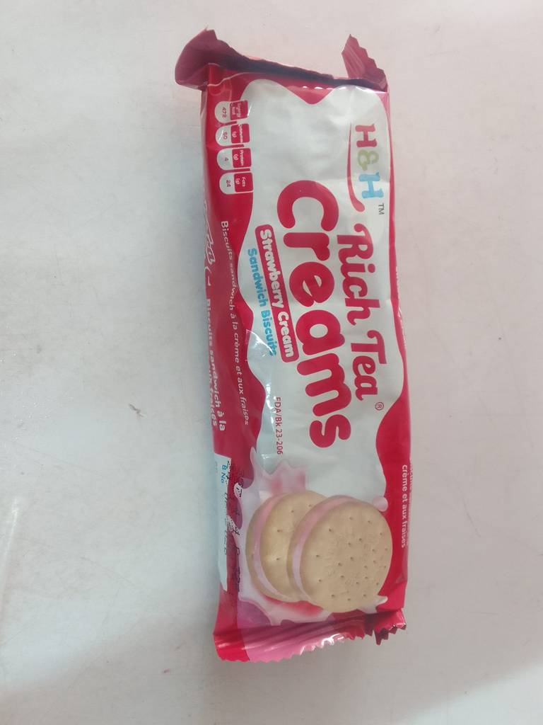 H&H RICH TEA STRAWBERRY CREAMS 32G