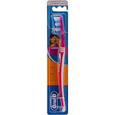 ORAL-B TOOTHBRUSH CLASSIC